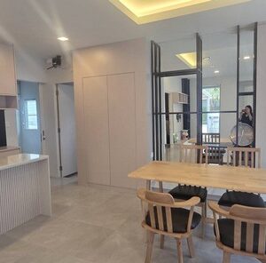 นายหน้าขายบ้าน